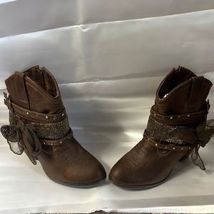 Not Rated booties size 8.5 worn one time